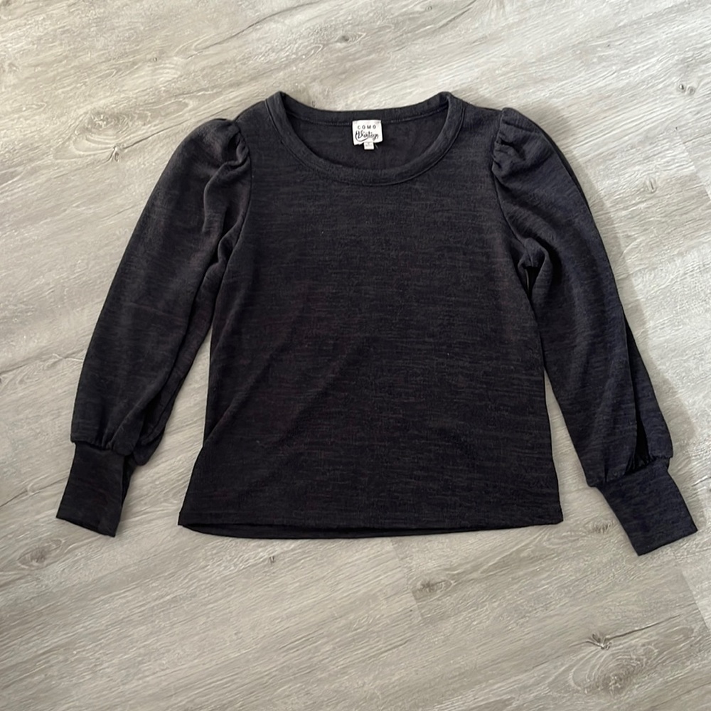 Puffed Long Sleeve Top